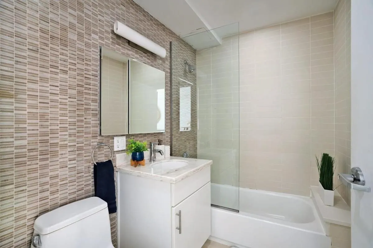 809-2B Studio With A Private Terrace By Columbus Circle ニューヨーク アパート
